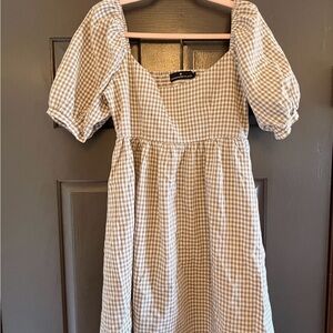 Pomander Place Beige and White Gingham Square Neck Dress